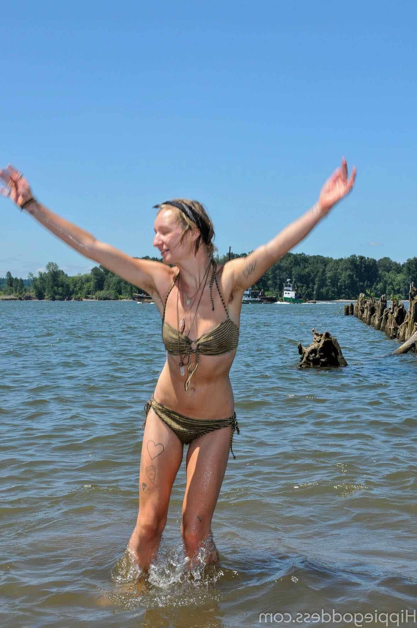 HippieGoddess ANDROMEDA Skinny dipping