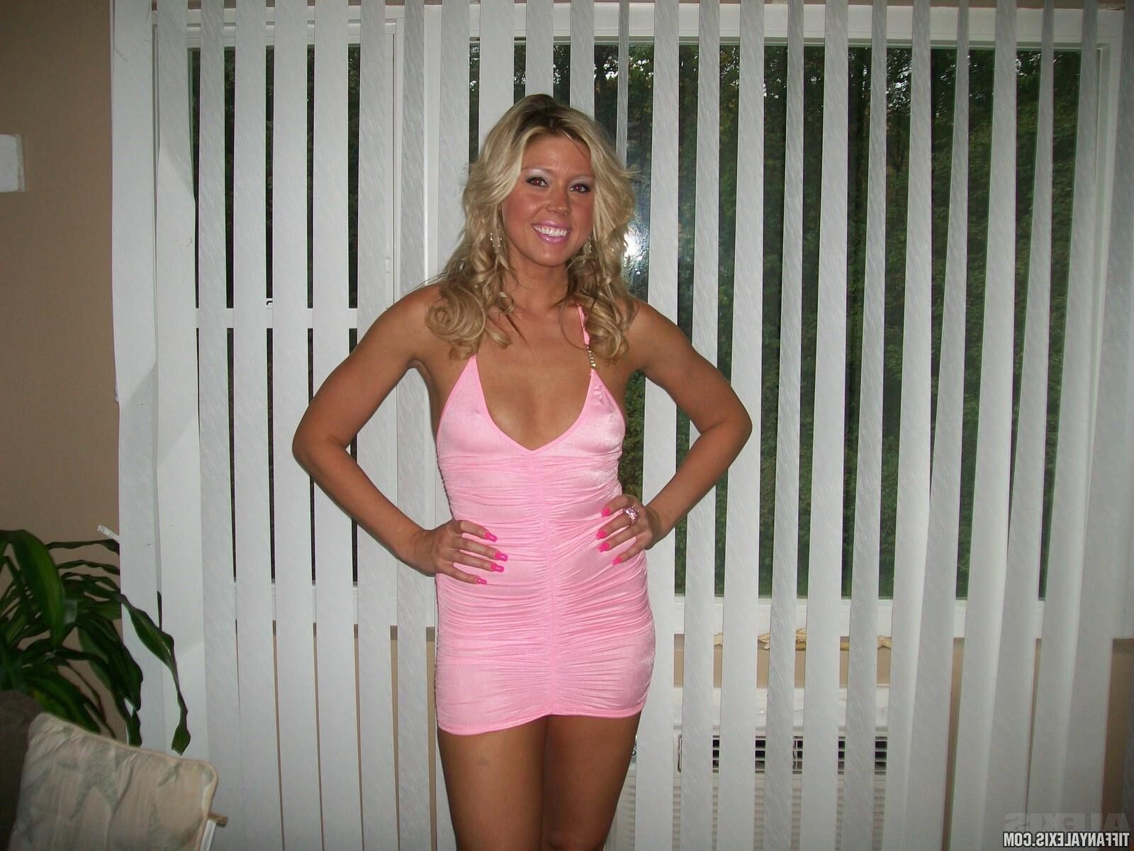 Tiffanyalexis Tiffany Petite robe rose