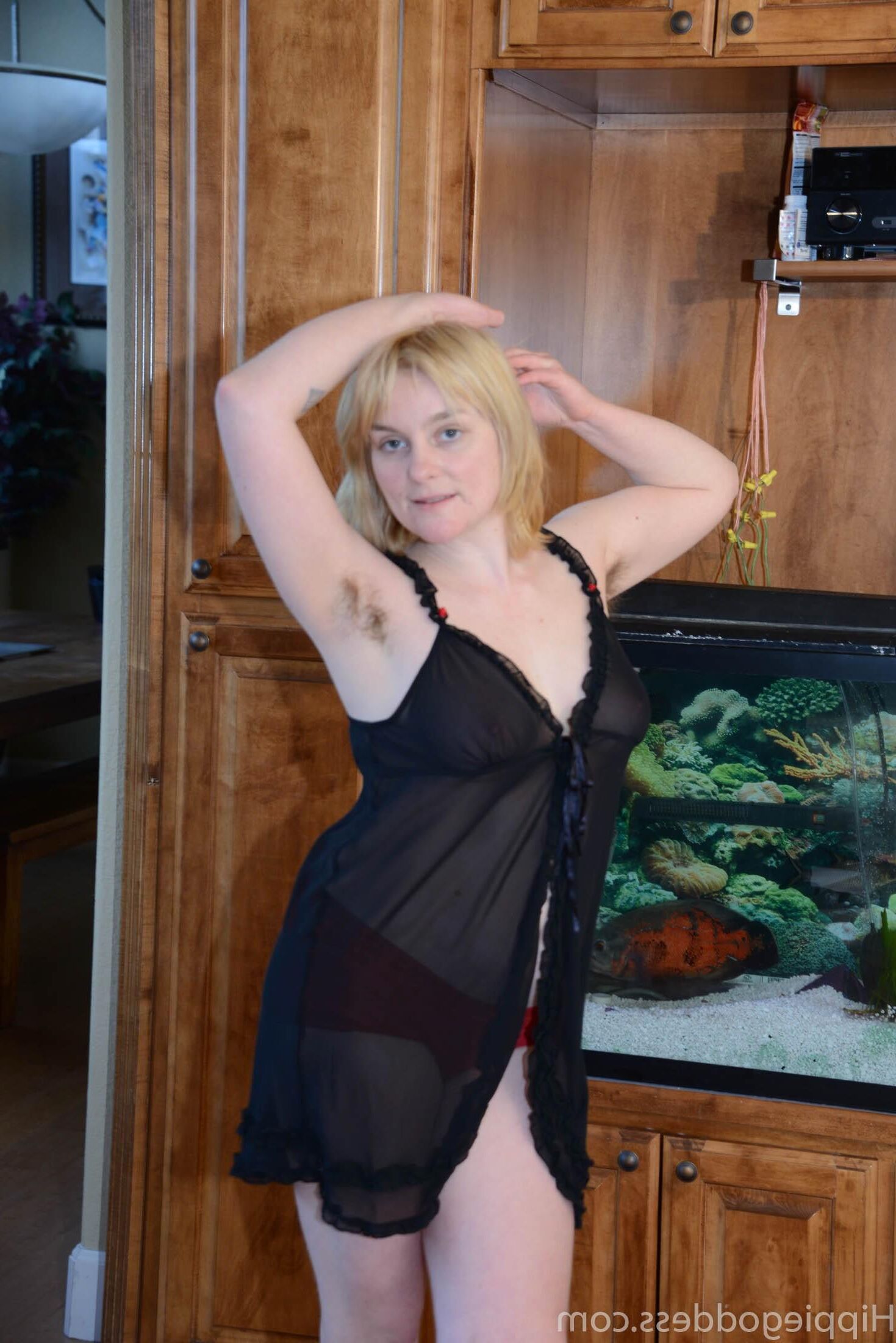 HippieGoddess TESSY SNOWFLOWER Home nudist