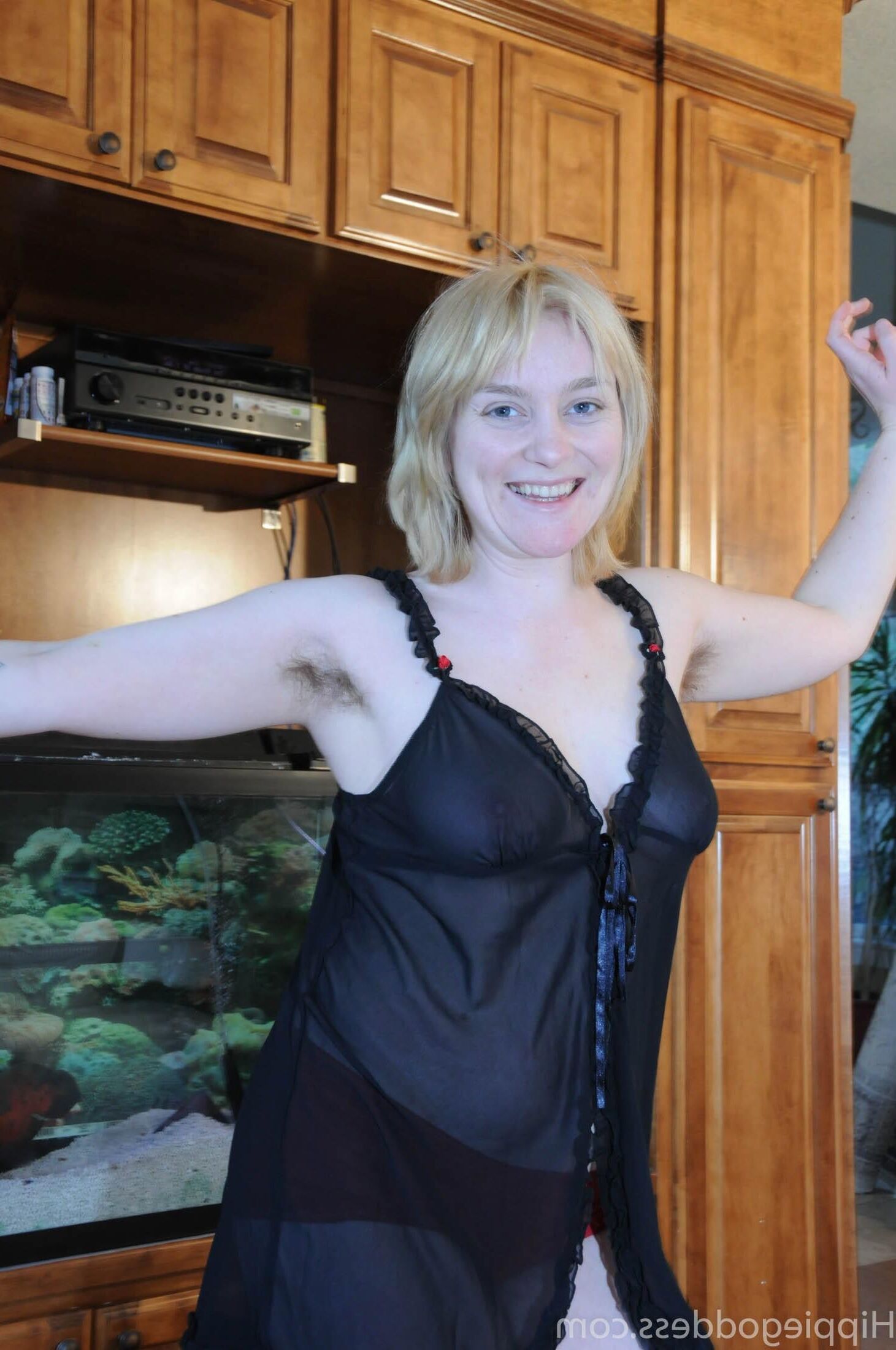 HippieGoddess TESSY SNOWFLOWER Home nudist