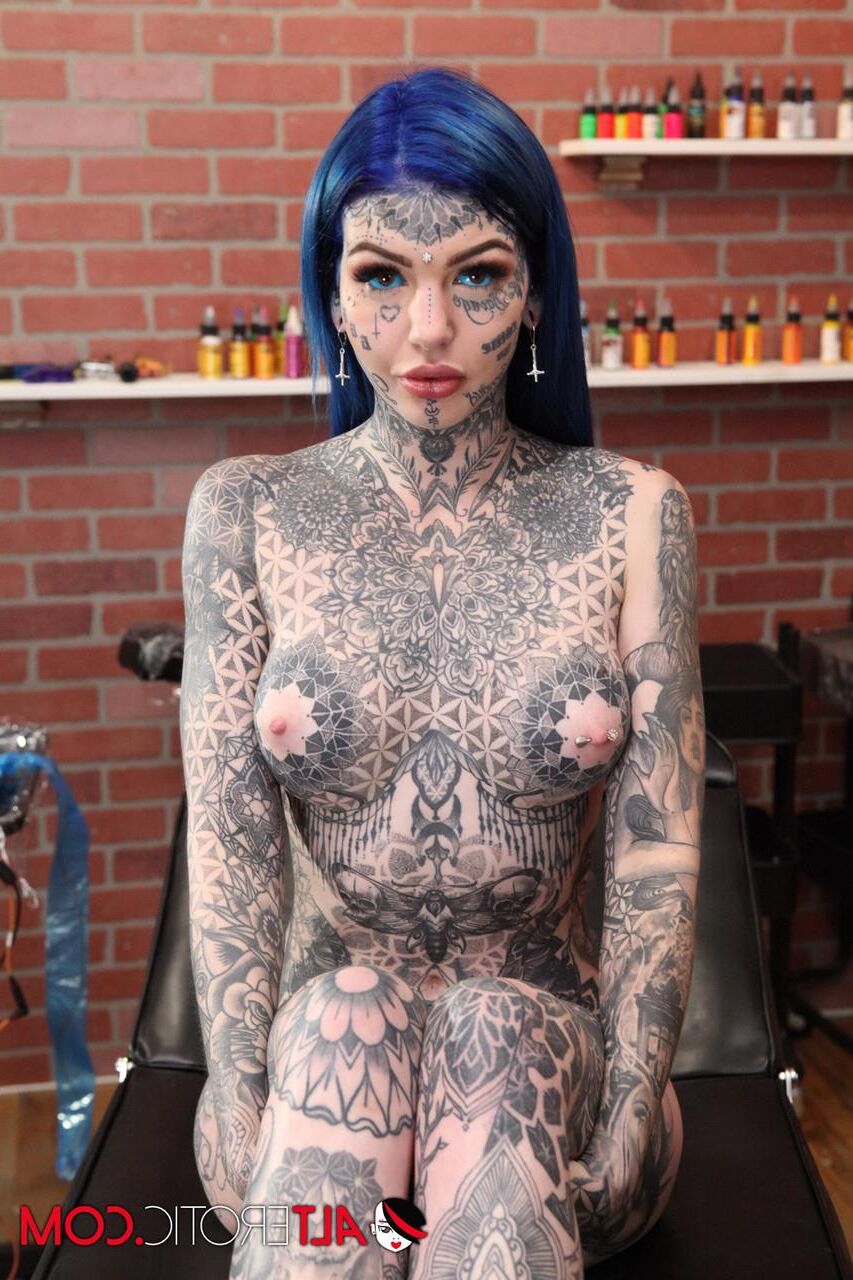 Putas tatuadas