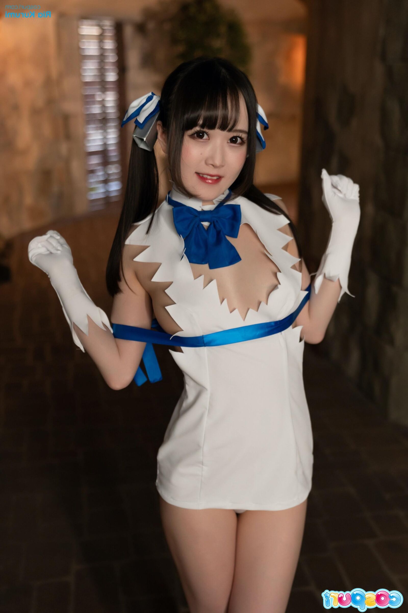 Costuri ria kurumi se vestindo