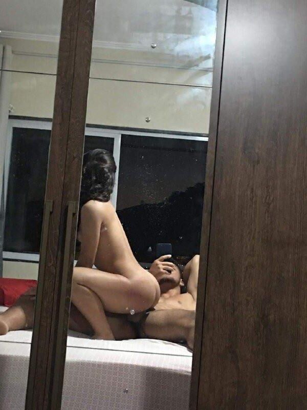 Vazamentos adolescentes amadores em biografia