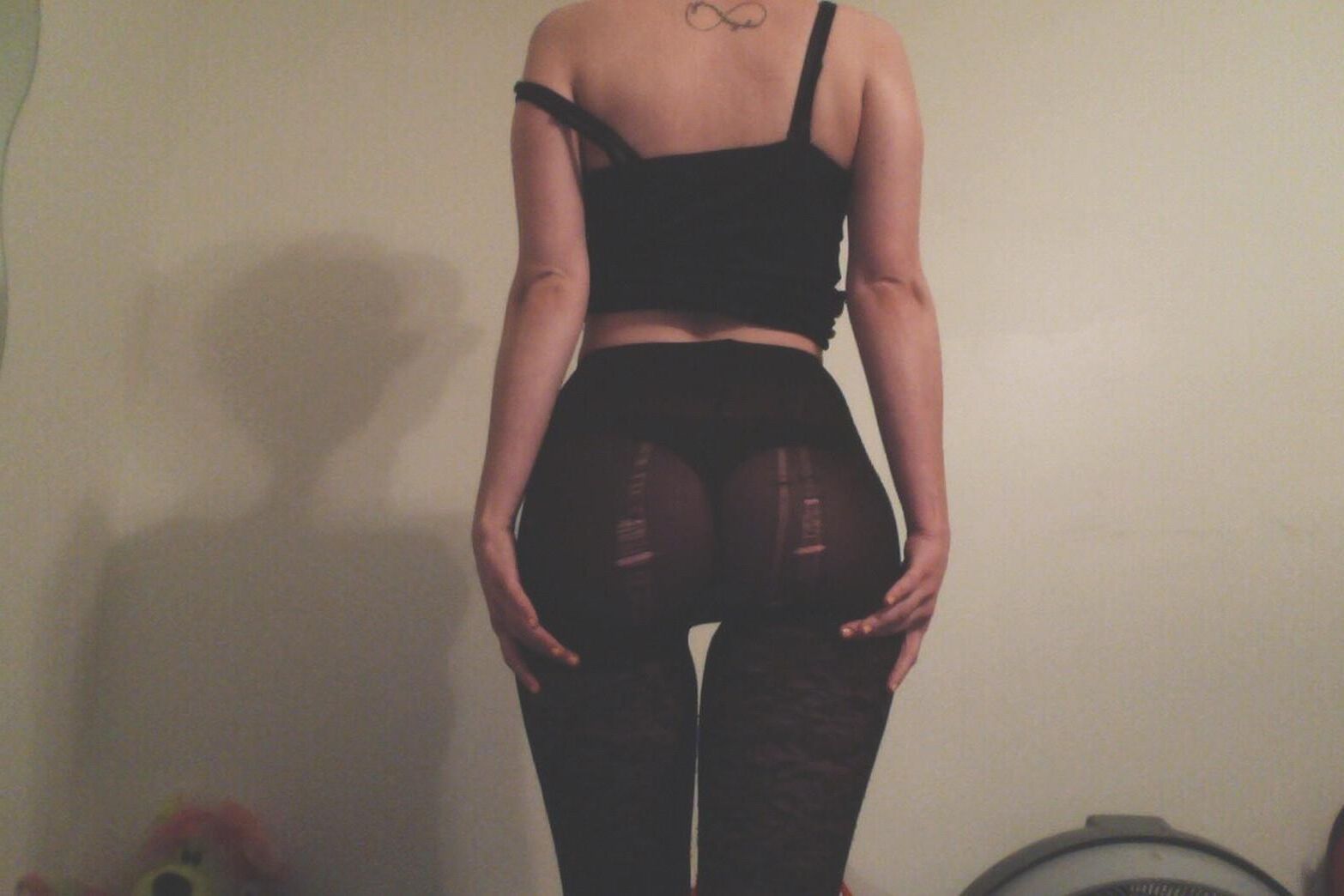 Nerdy tattooed teen selfies