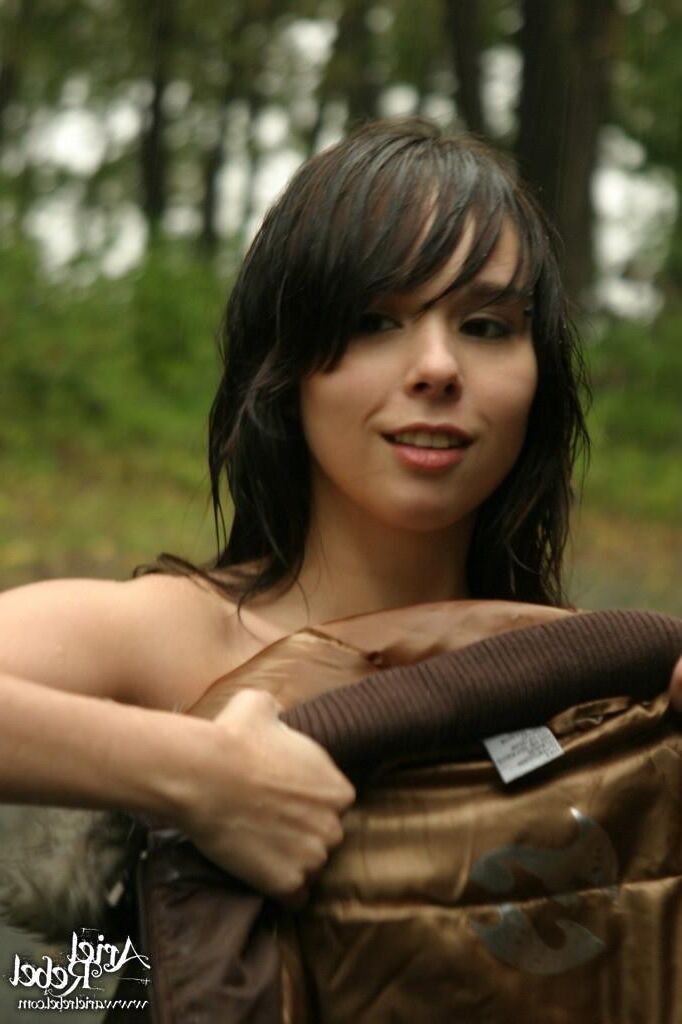 Ariel Rebel photo galleries 