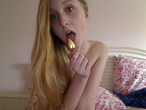 Super cute strawberry blonde teen