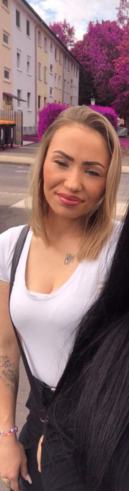 Comment her dirty if you wanna see her naked