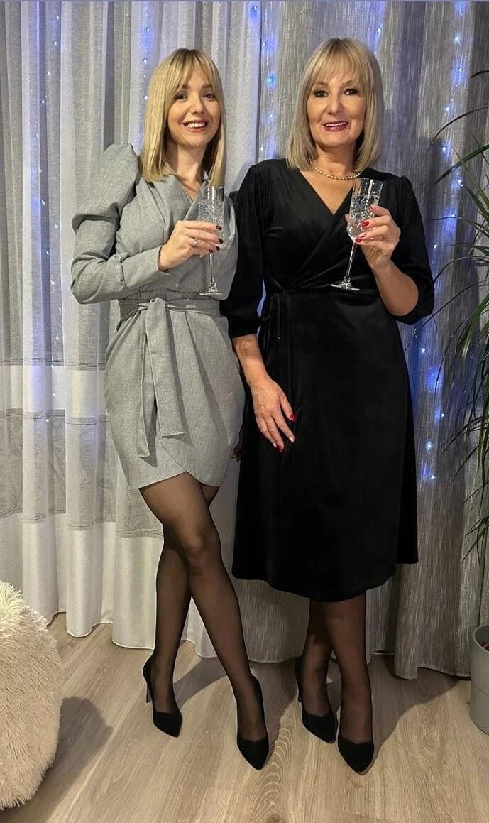 Pantyhosed ladies comment which one is for you