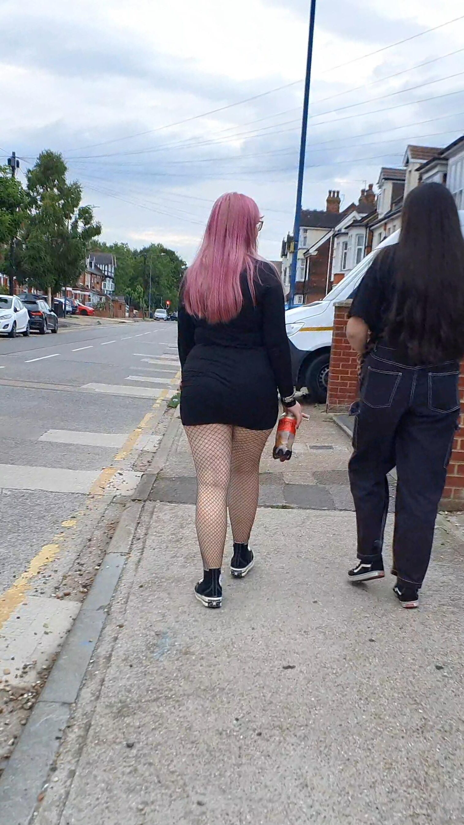 [CANDID] PINK HAIR GOTH PIGGY IN FISHNETS