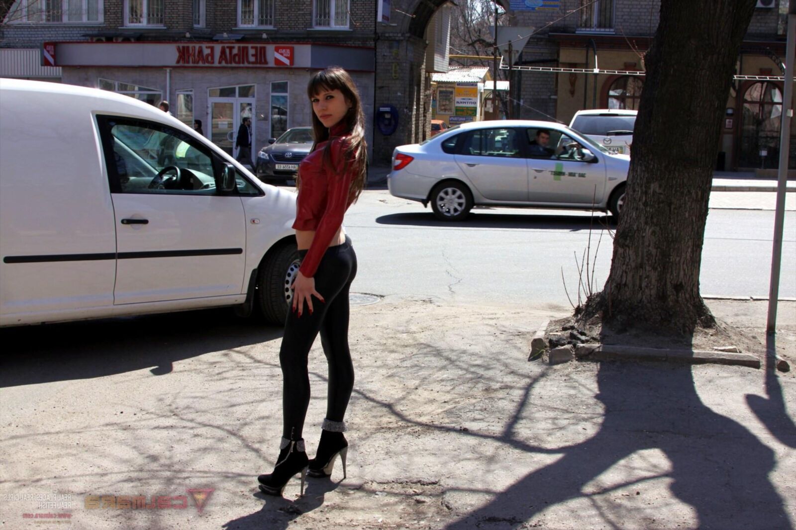 red latex top outdoor