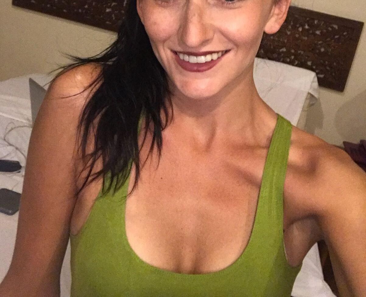 Hotwife Exposed Booty Fit Teen topless Selfie Cuck Shared Slut