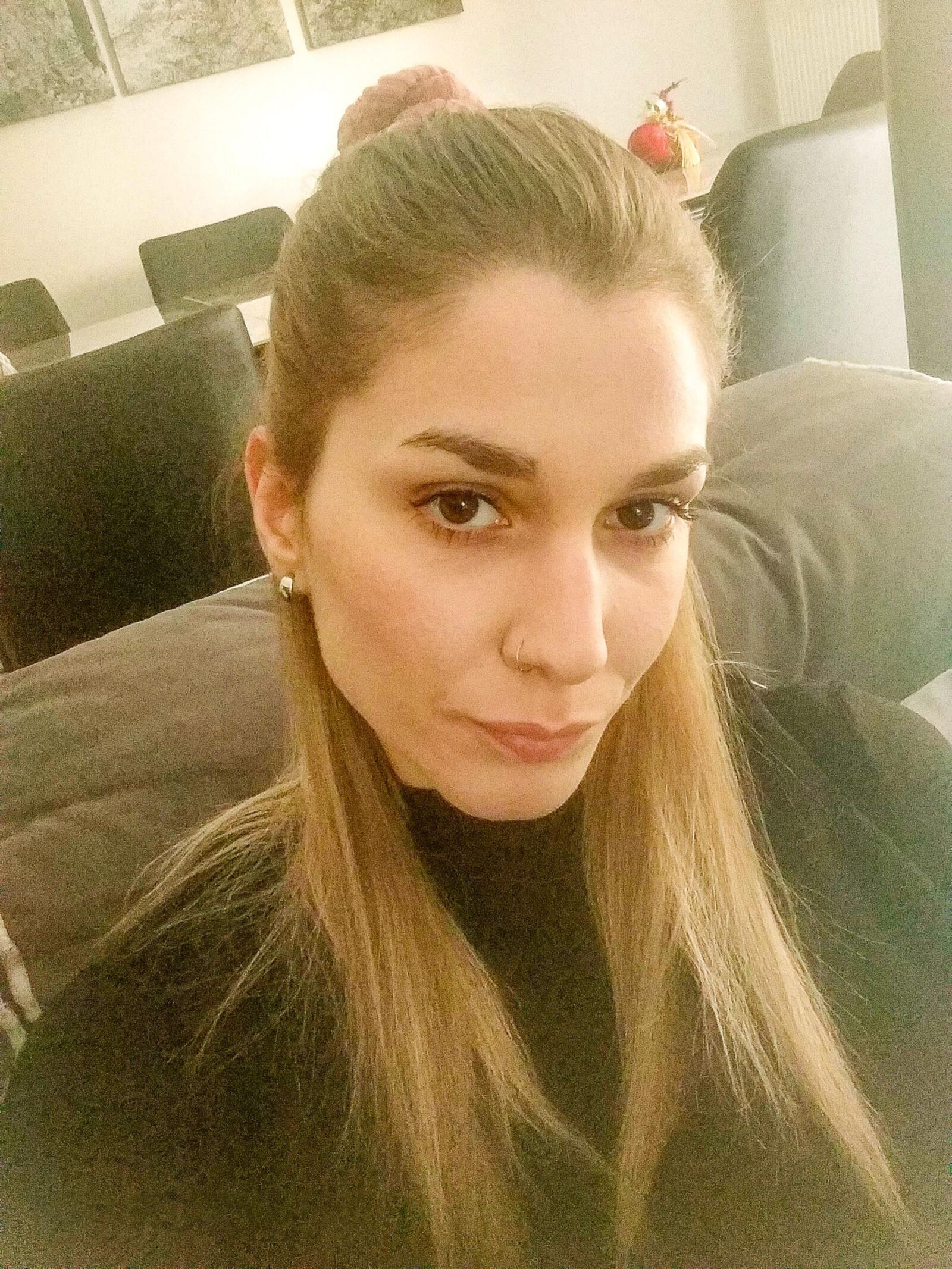 Puta joven cachonda y hermosa