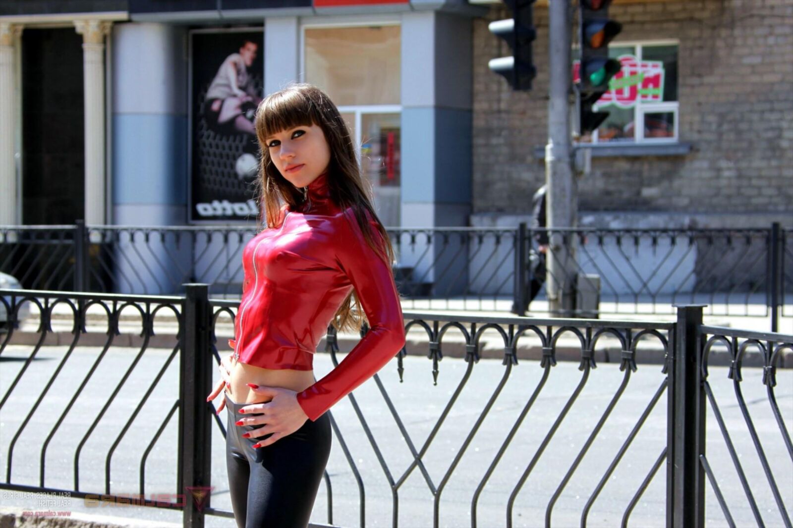 red latex top outdoor
