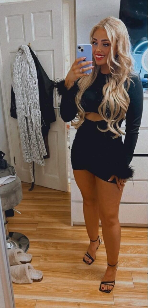 CHAV Tonya thick thighs pretty eyes & holes to annihilate