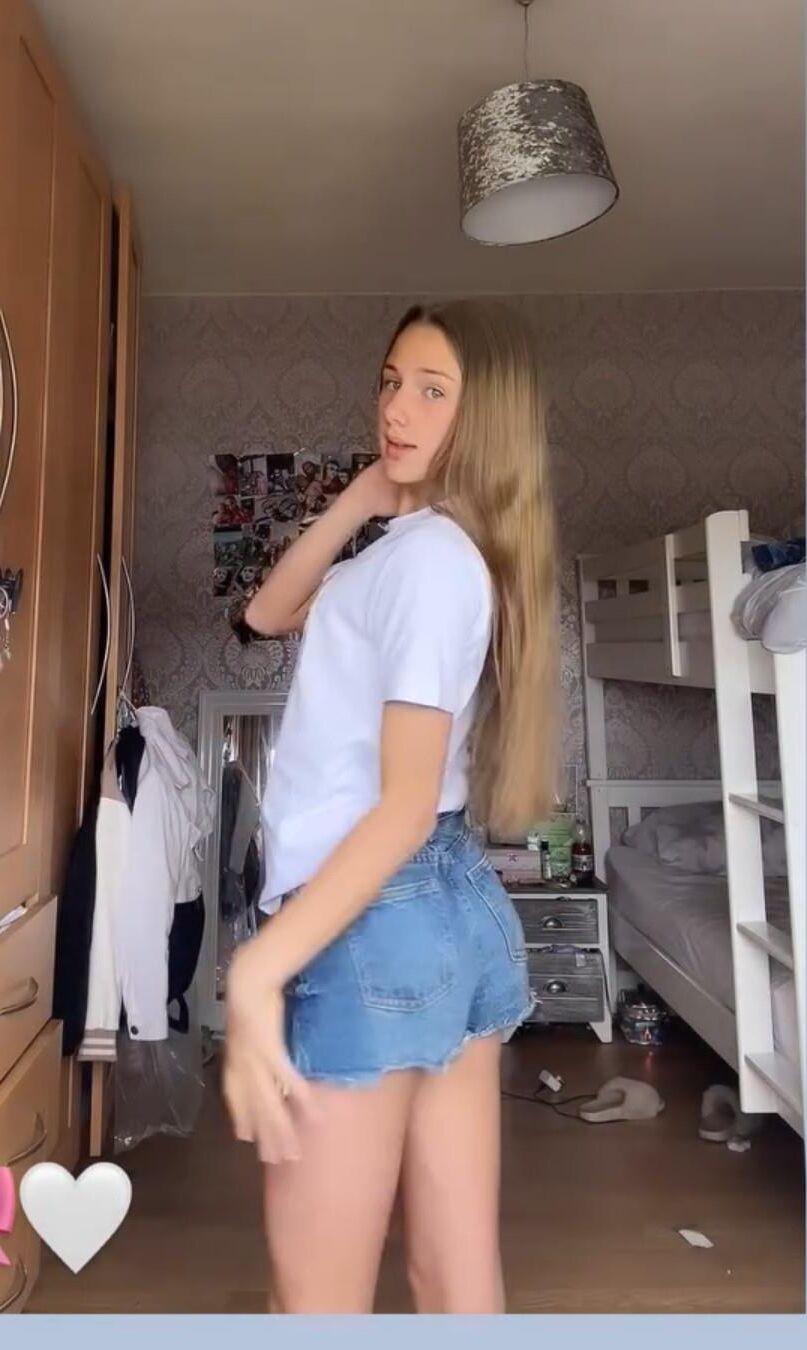 Leah tighter than a vice this doll will make men cum in SECONDS!