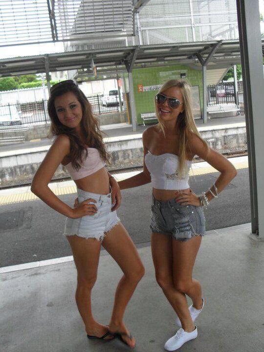Girls in Short Shorts