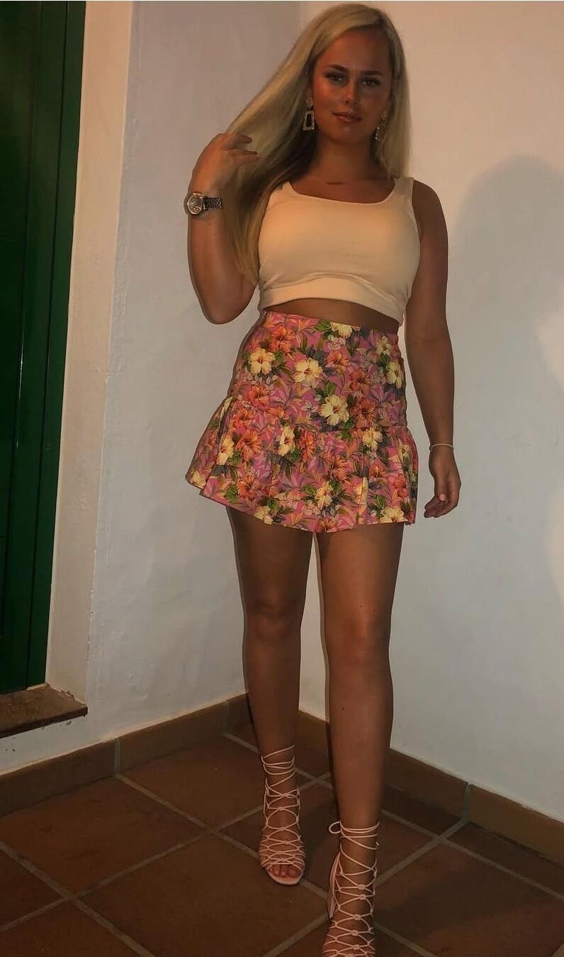 Delicious BIMBO fuck toy Chloe is ready for BBC GANG BANGS