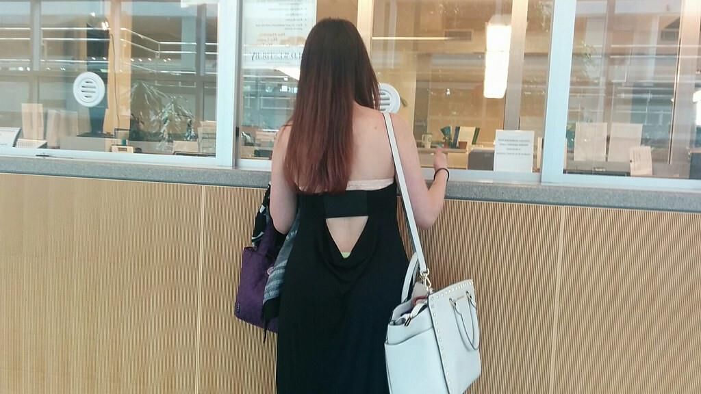 美しさの発見をフリックする