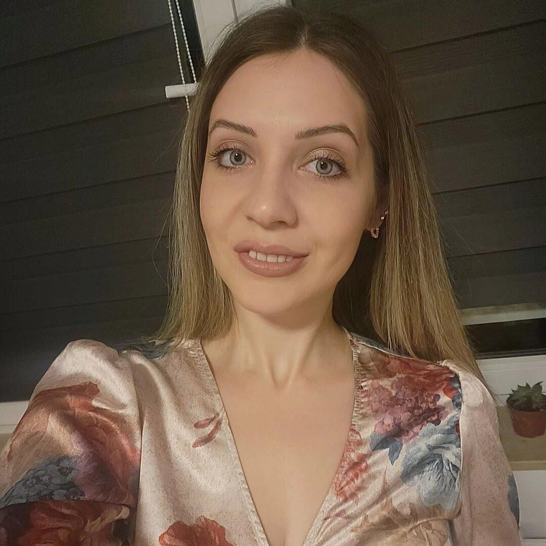 Faces To Cum On