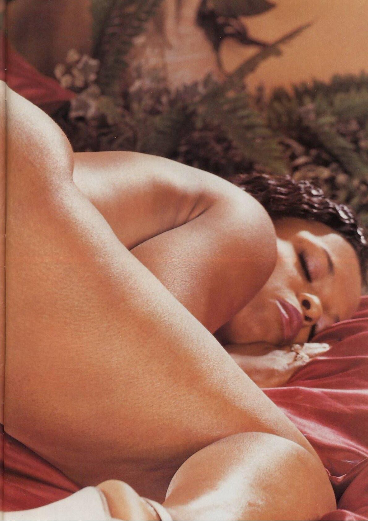 Revista Black Tail Sexy Ebony Girls