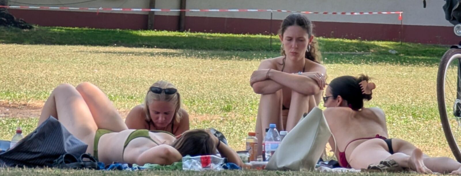 Voyeur Summer Teens and Matures 