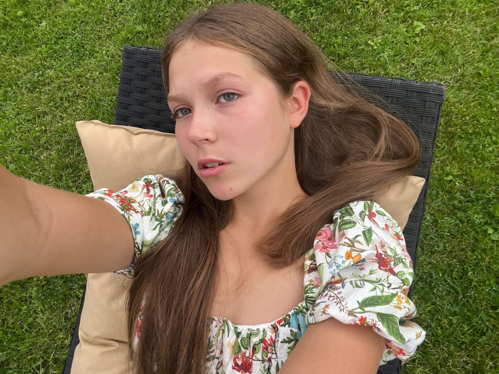 Non Nude Daughters Mixed 