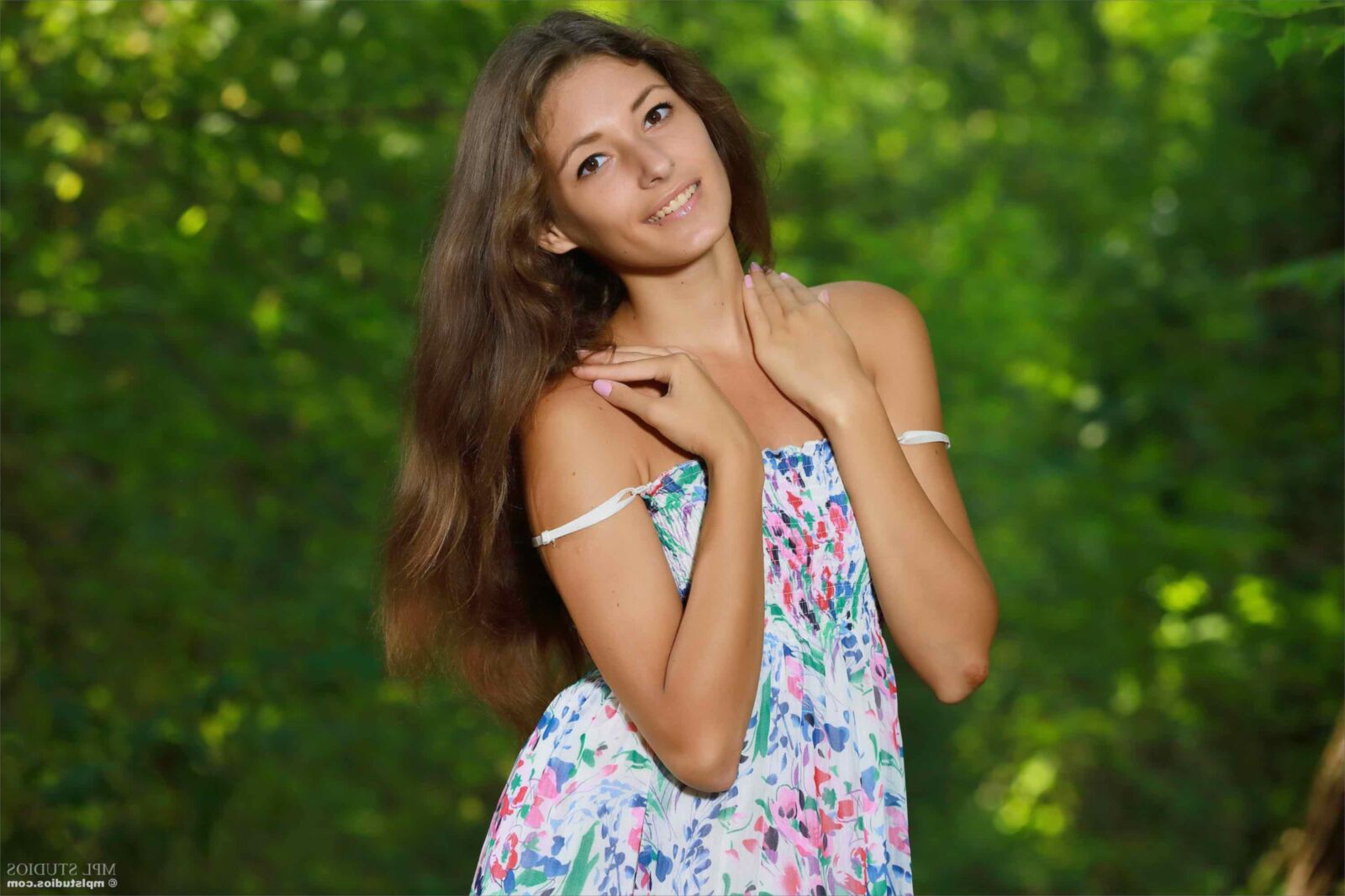 Mplstudios hailey el camino del bosque