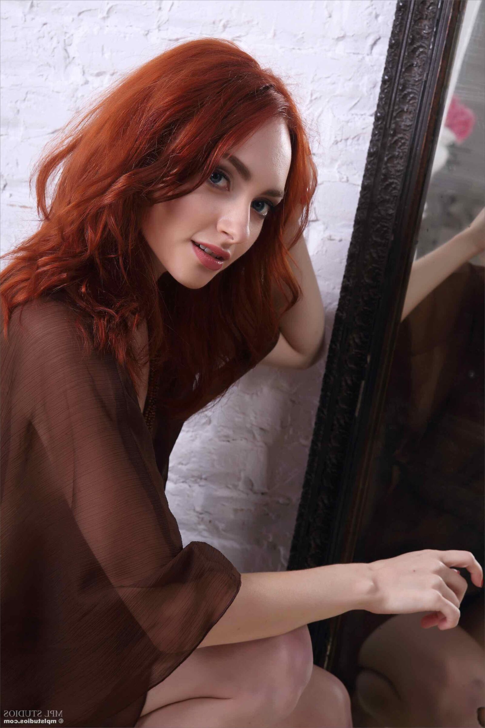 MplStudios Zhanna Distraction