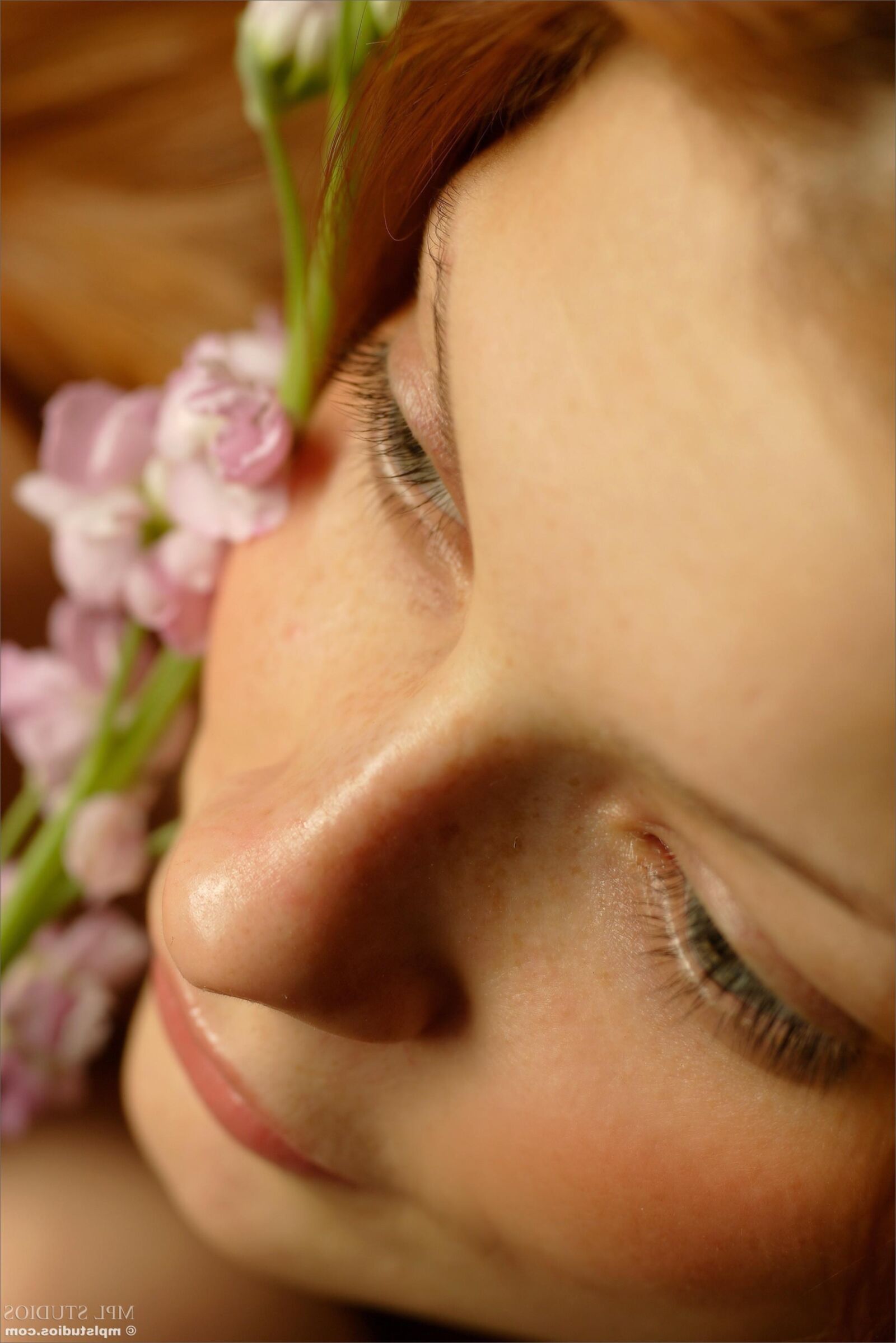 MplStudios Ava Petals au printemps