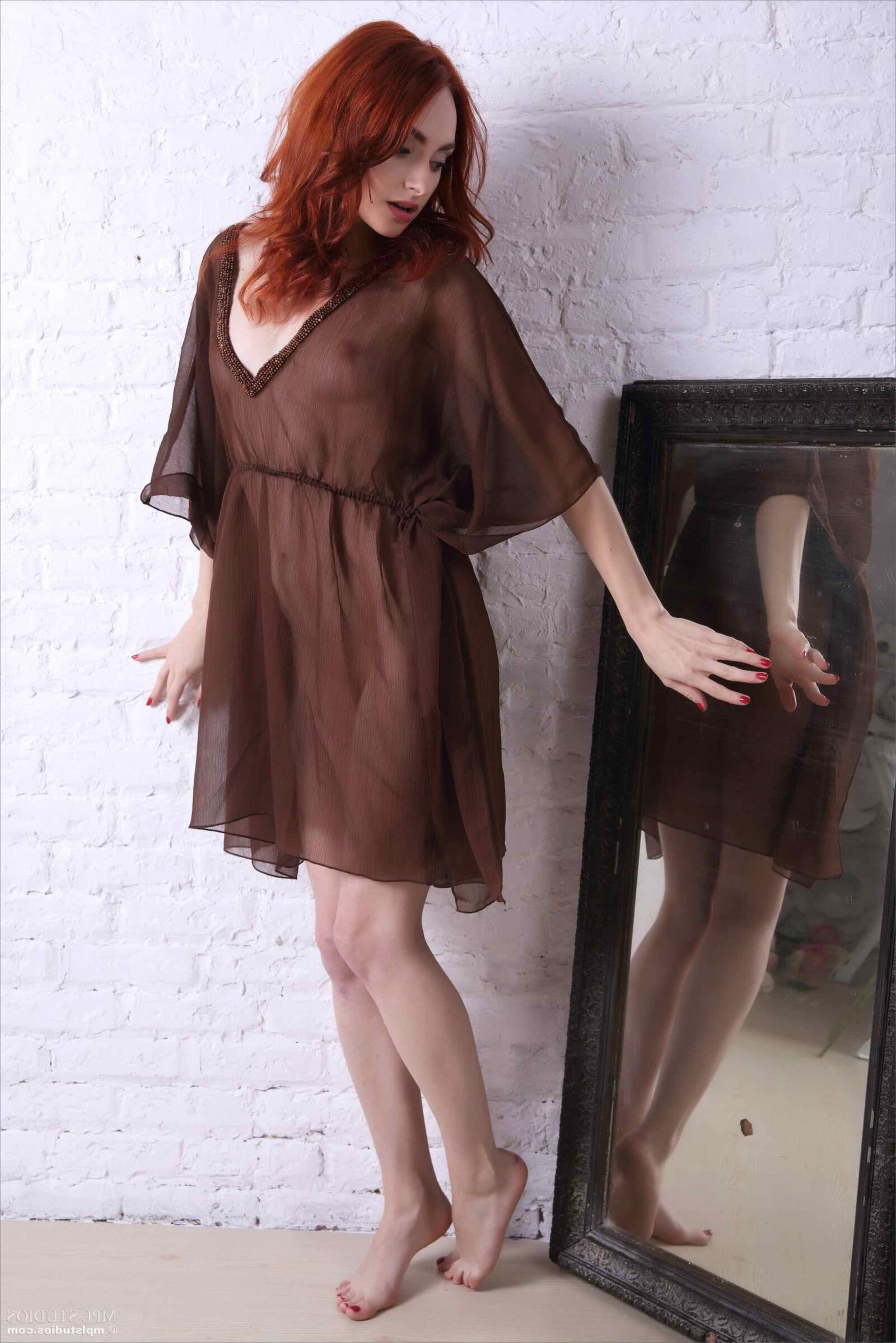 MplStudios Zhanna Distraction