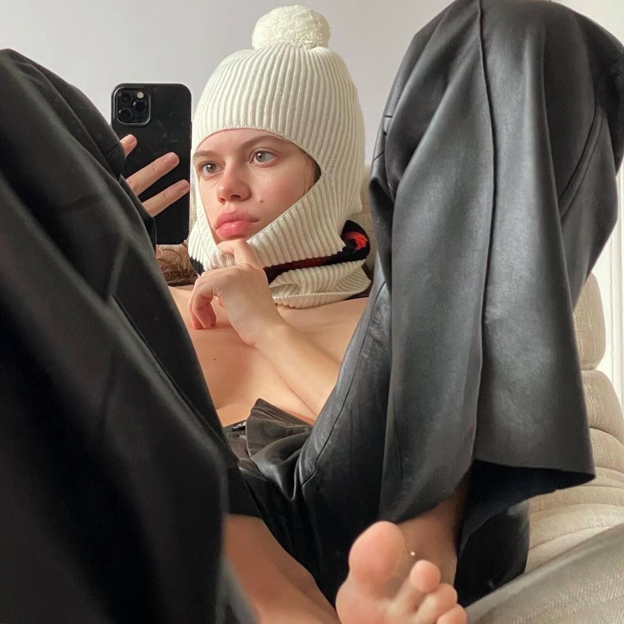 Bellas cute feet