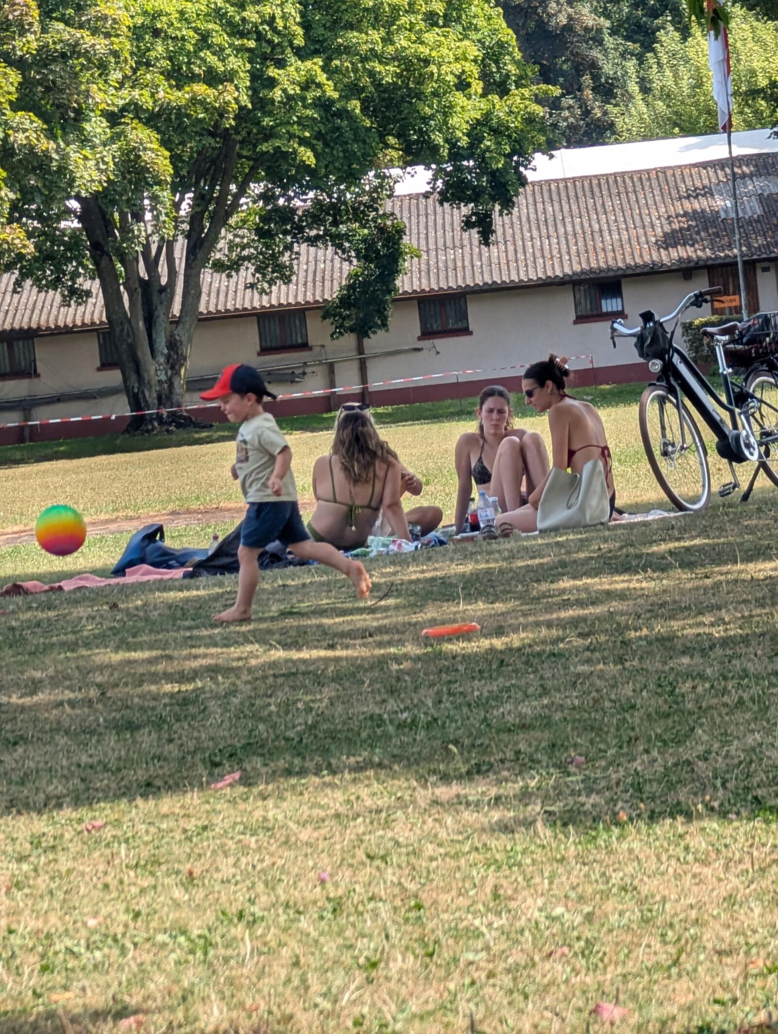 Voyeur Summer Teens and Matures 