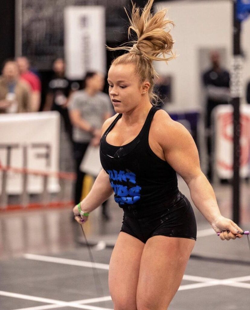Muscle Girls Thicc and Powerful
