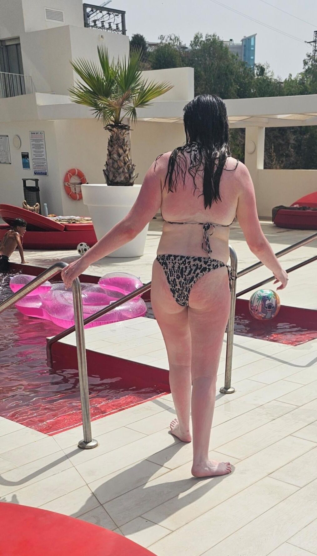 Two candid teens on holiday who gets it SKINNY OR CHUNKY ONE