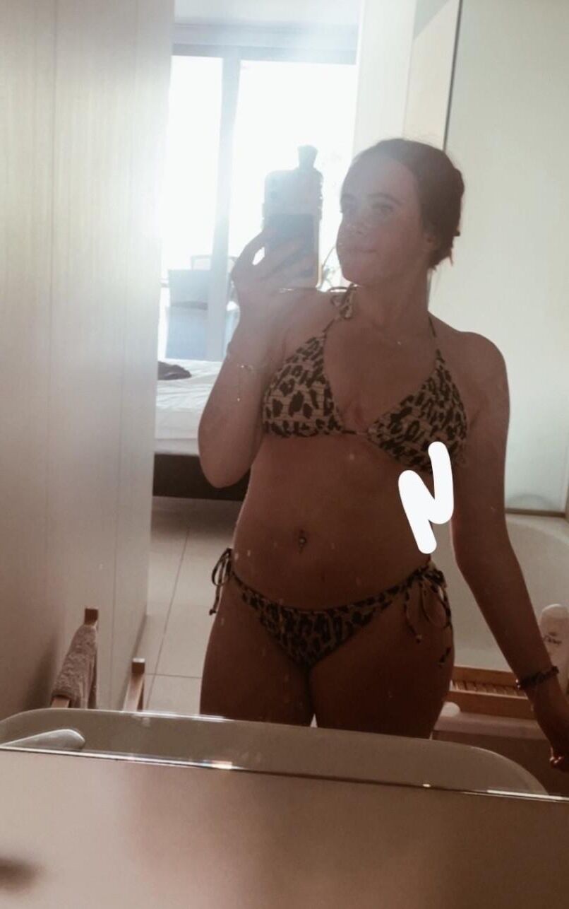 Friends TEEN SCHOOLIE daughte SHAUNA is THIC cum FOR THE FUCKPIG