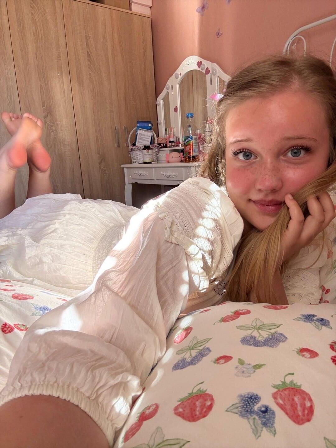 Big Big Tit teaser