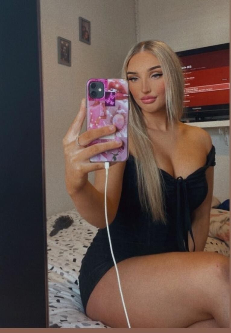FAT ASSED teen fuckmeat Kacie is ready SHES FUCKING ripe