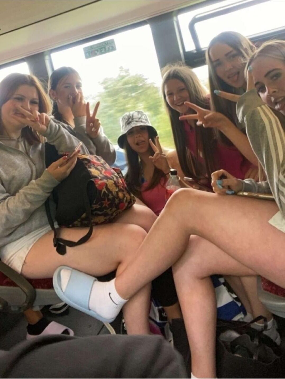 Friends TEEN SCHOOLIE daughte SHAUNA is THIC cum FOR THE FUCKPIG