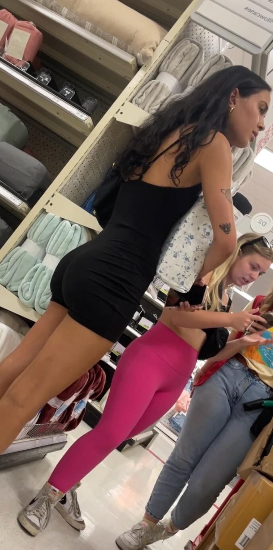 pretty sexy shapes (summertime)