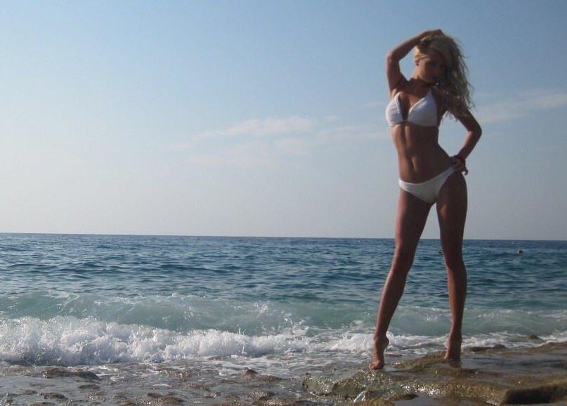 Russian girls in bikini 