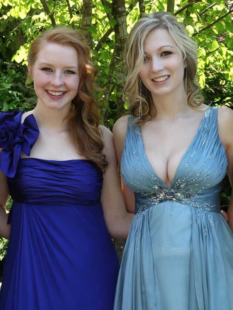 Busty Big Tits Prom Babes!
