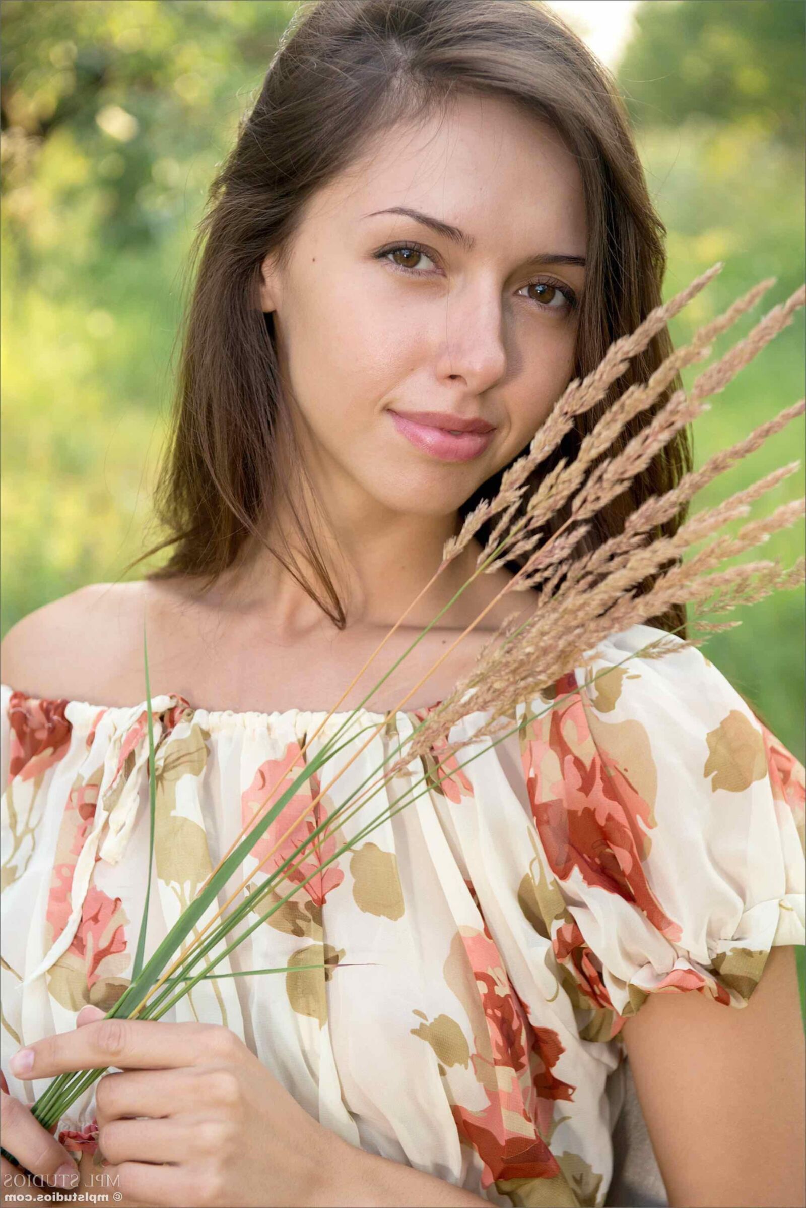 MPLStudios XENIA Summer vibe
