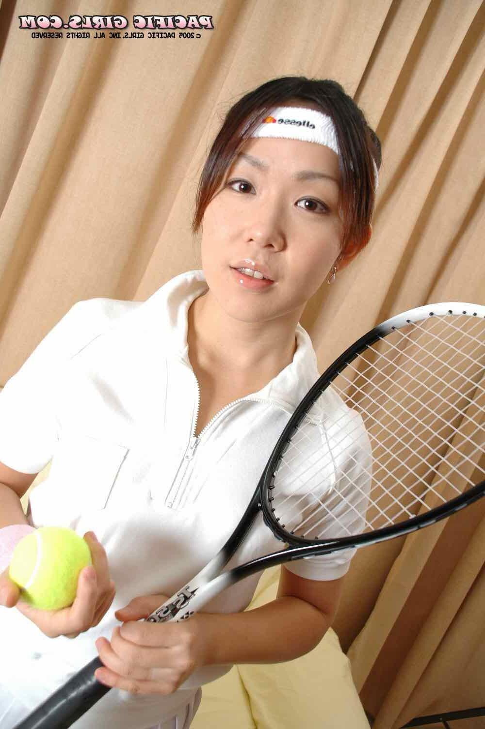 Pacificgirls Akikoはテニスのために誰でも