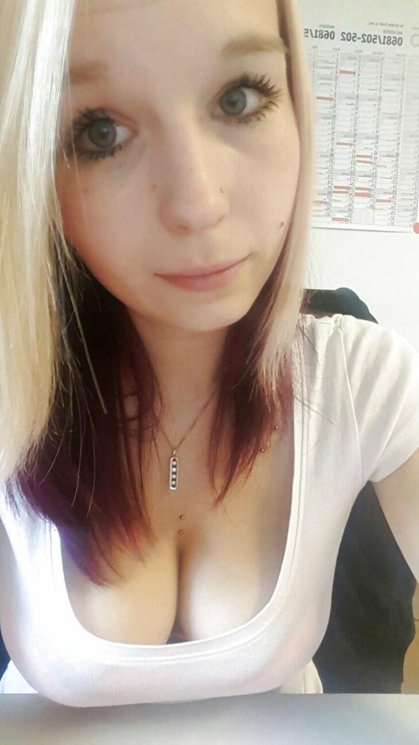 Saskia for your pleasure
