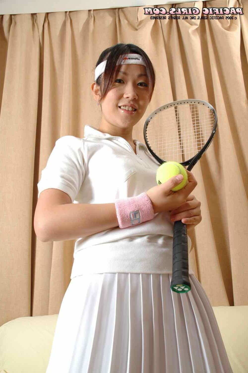 Pacificgirls Akikoはテニスのために誰でも