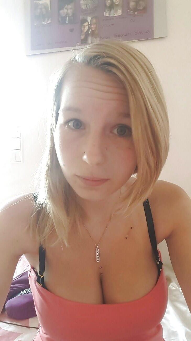 Saskia for your pleasure