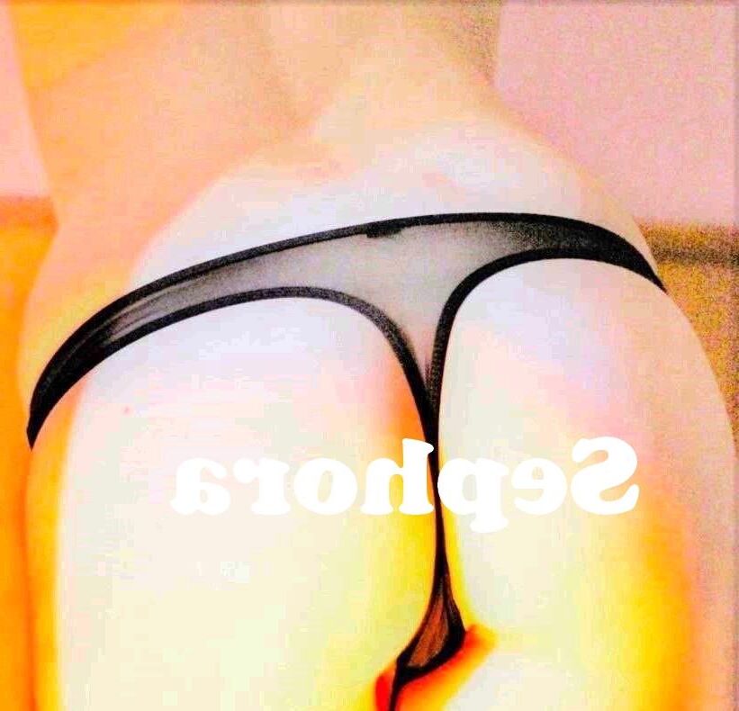 Cute teen slut homemade amateur pics Real amateur pics