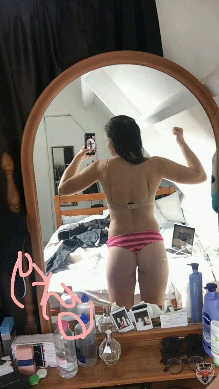 Tight amateur brunette teen
