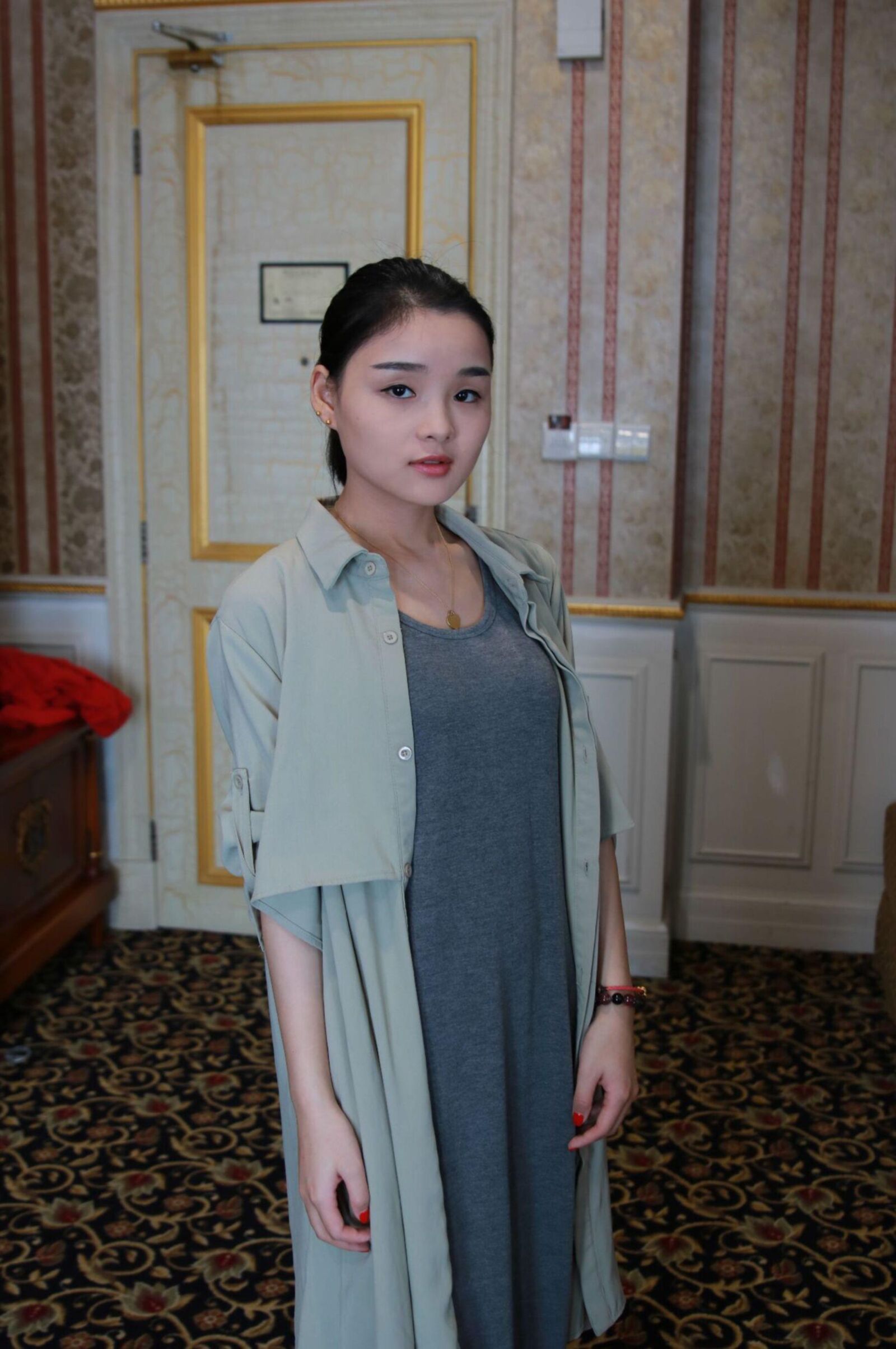 Chinese model : lilly