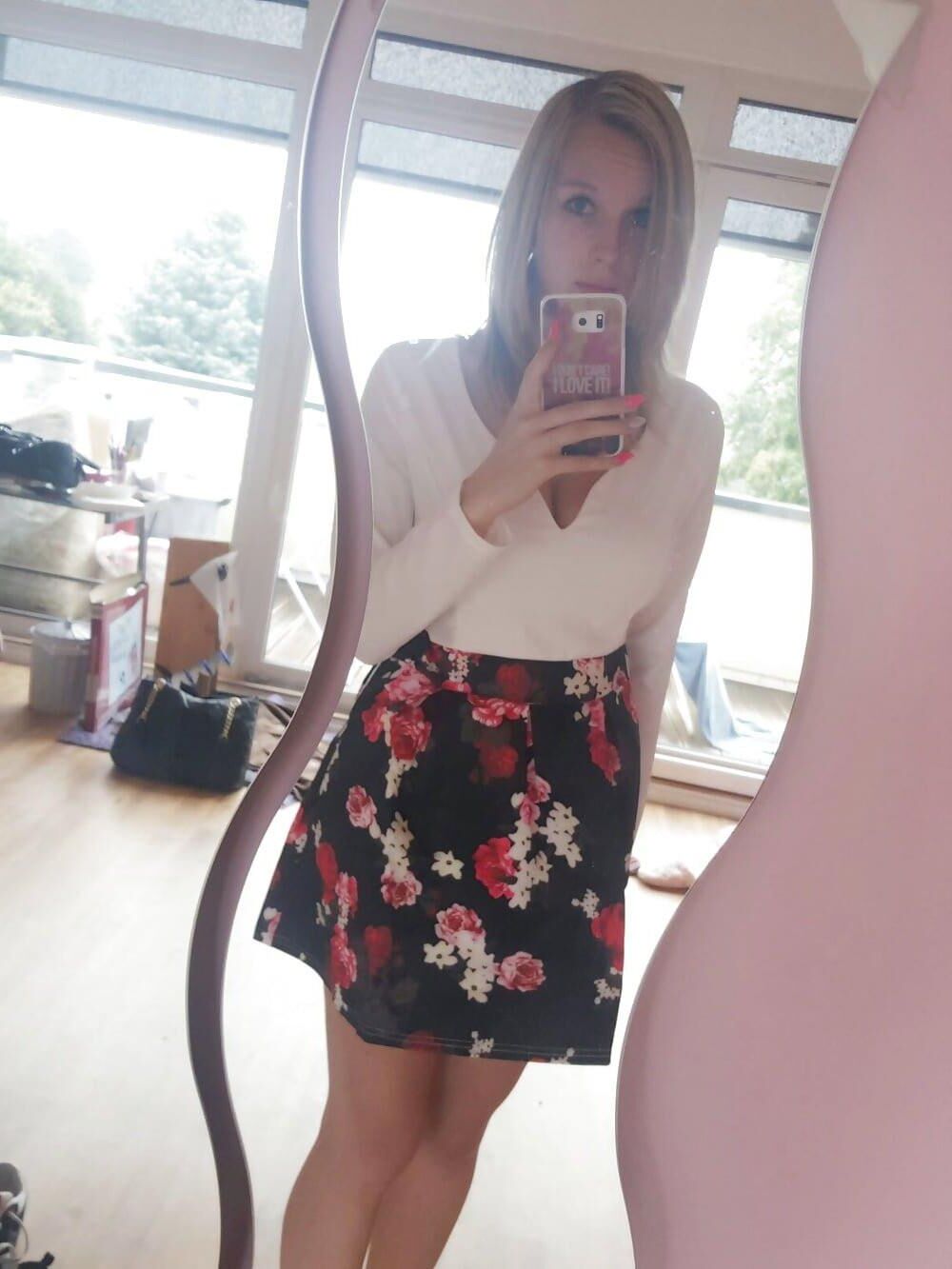 Saskia for your pleasure